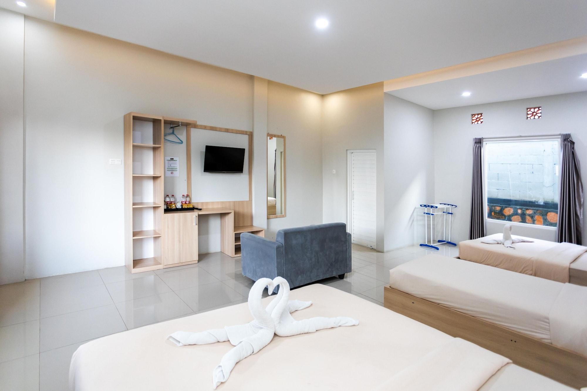 Villa Panderman Indah Бату Екстериор снимка