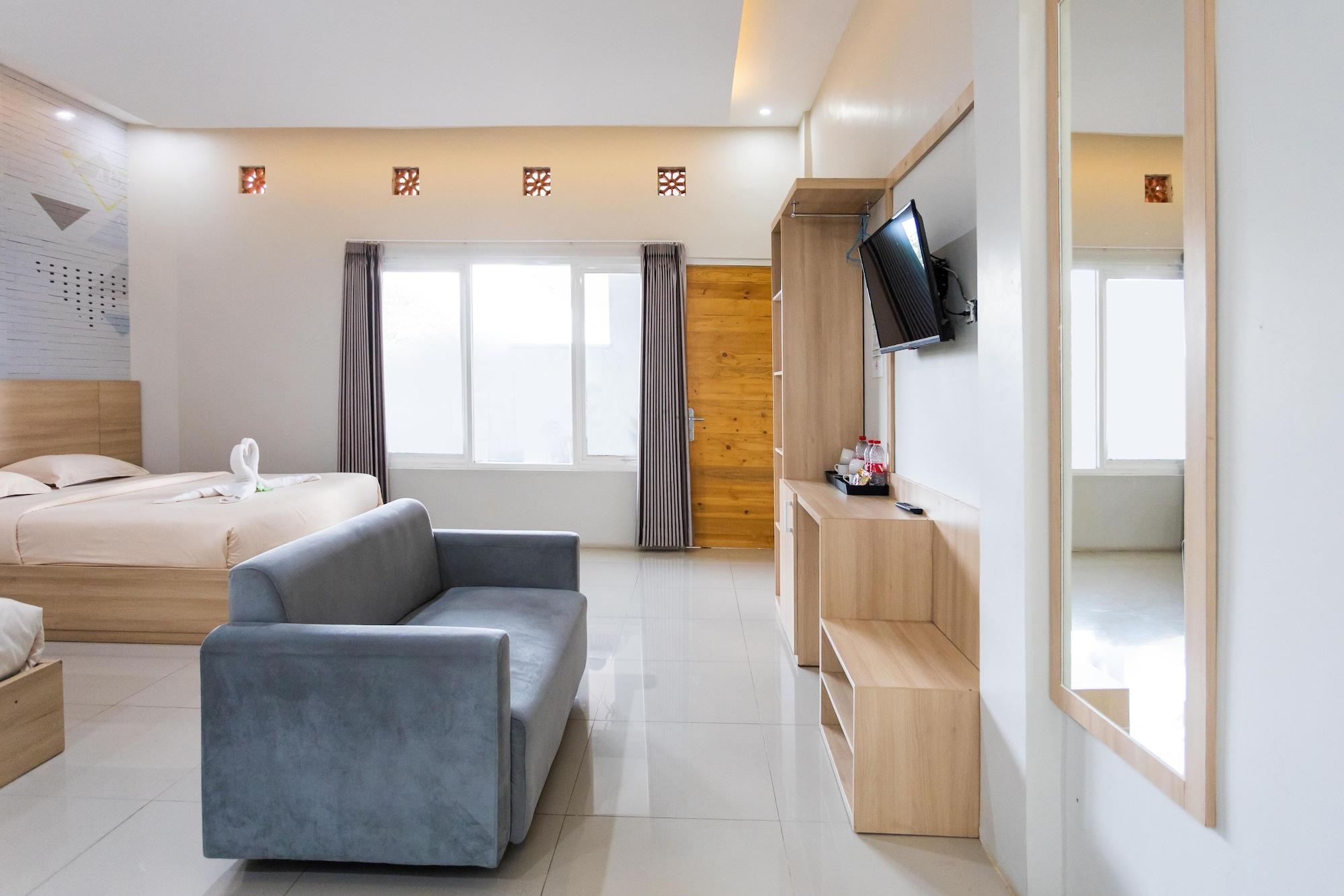 Villa Panderman Indah Бату Екстериор снимка