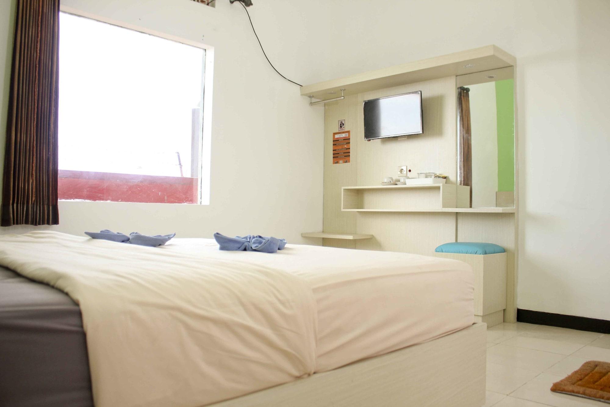 Villa Panderman Indah Бату Екстериор снимка