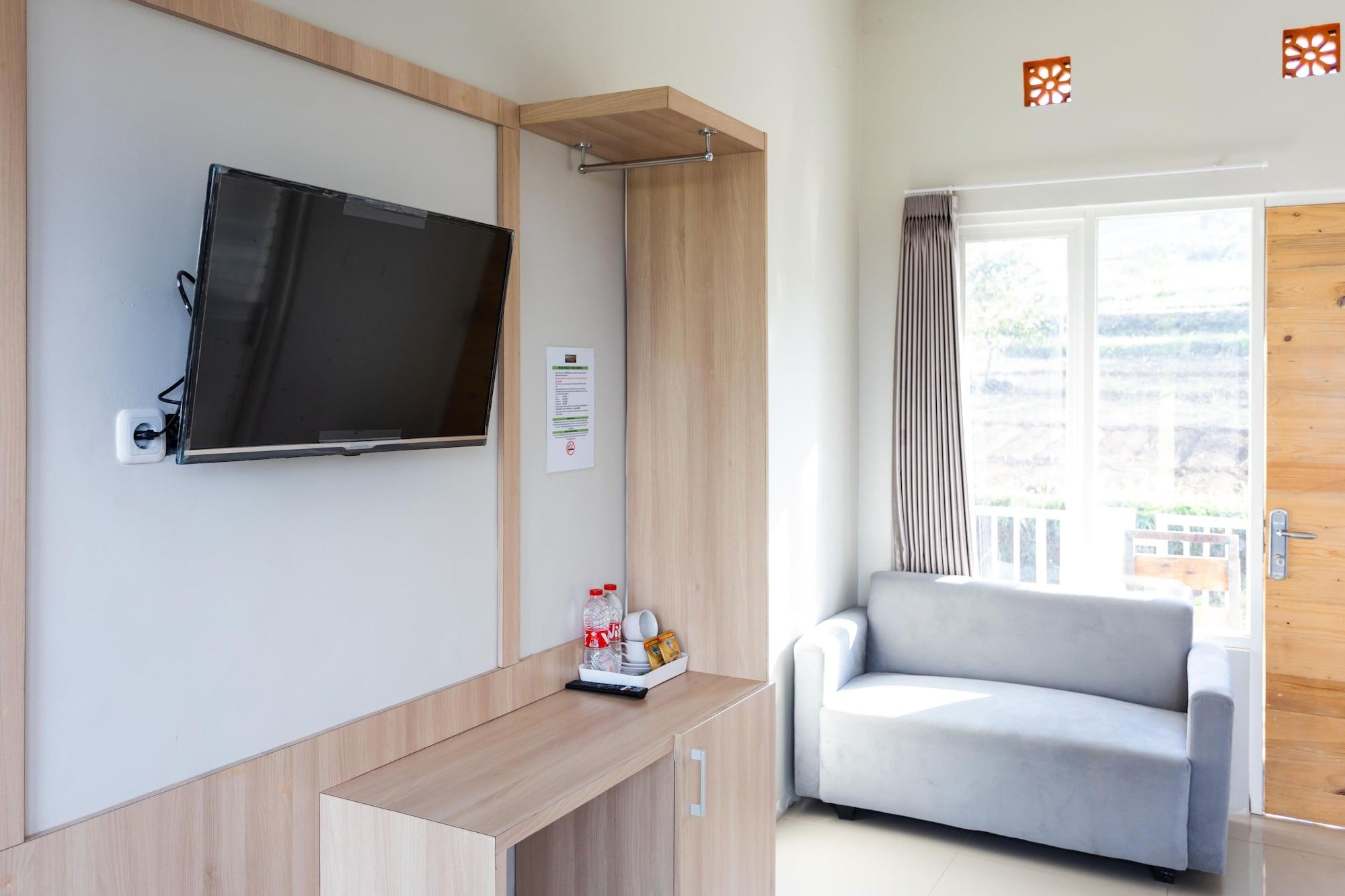 Villa Panderman Indah Бату Екстериор снимка