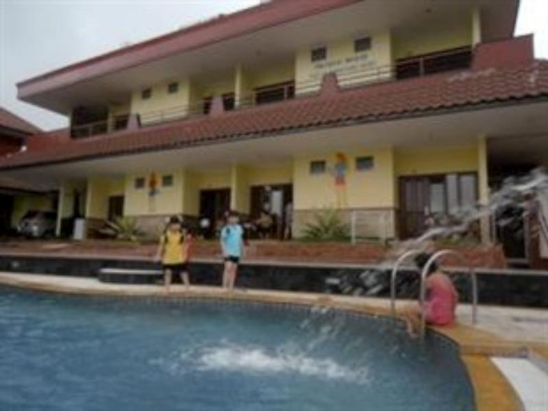 Villa Panderman Indah Бату Екстериор снимка