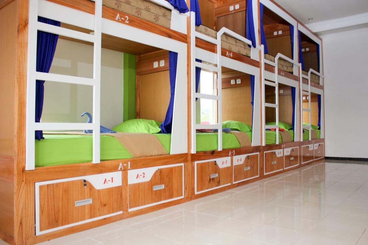Villa Panderman Indah Бату Екстериор снимка